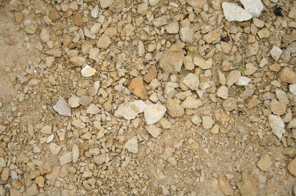 B&q 20mm deals limestone chippings