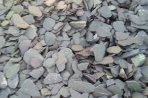 40mm Blue Slate Chippings